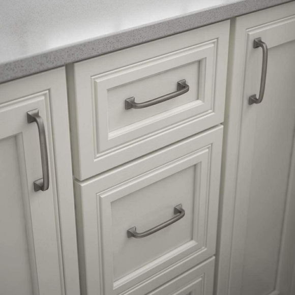 Drawer pulls - Picture 3 of 3